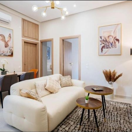 Brand New Apartment Nearby Metro Атина Екстериор снимка