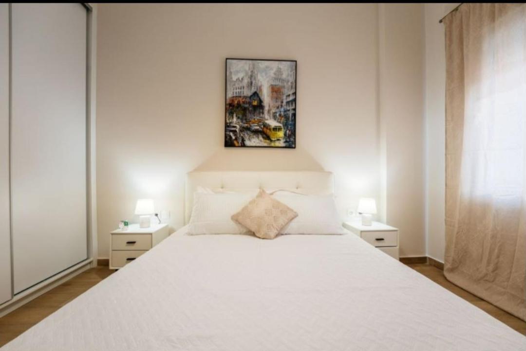 Brand New Apartment Nearby Metro Атина Екстериор снимка